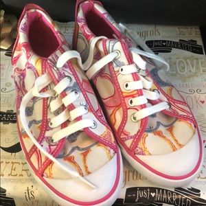 Coach sneaker brand new